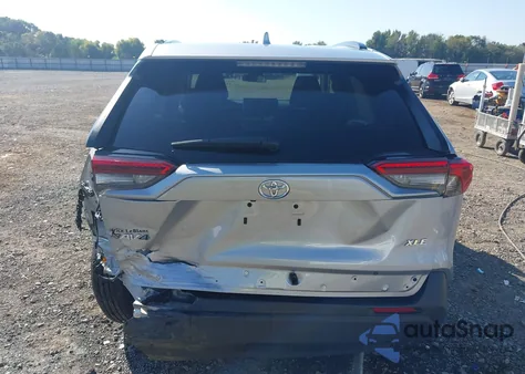 2024 Toyota Rav4 Xle z USA, uszkodzony, nr VIN 2T3W1RFV1RC287356